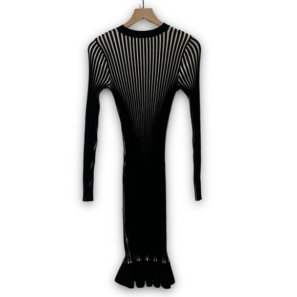 SALE…..💎💎💕💕BLACK AND WHITE DRESS/ UNIQUE - Picture 4 of 7